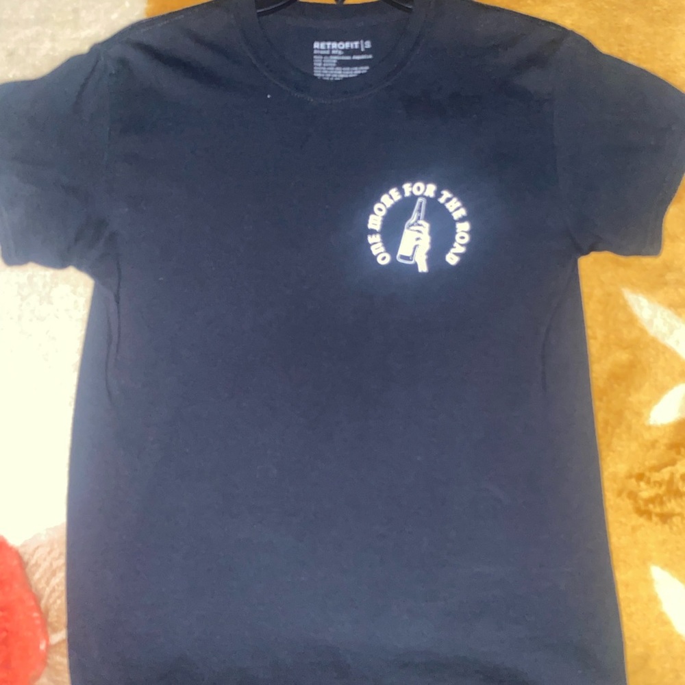 Retrofit black t shirt men’s small